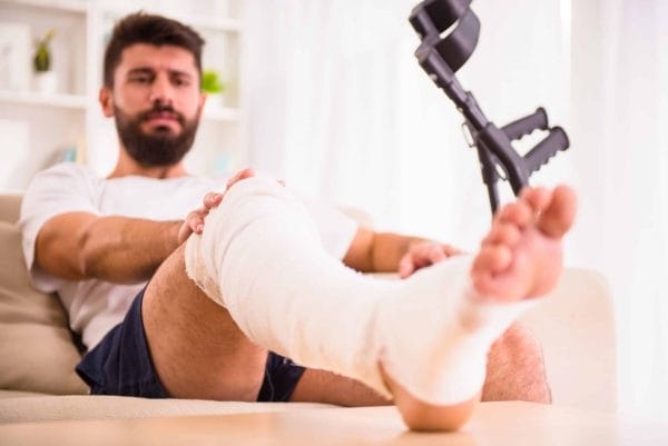 When Should I Call a Workers’ Comp Attorney worker injury while working